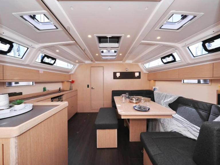 Bavaria Cruiser 46 da affittare a  Punat