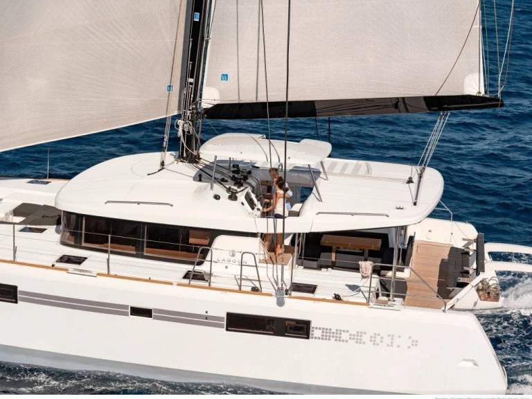 Noleggio Catamarano con o senza skipper Lagoon a Bonifacio