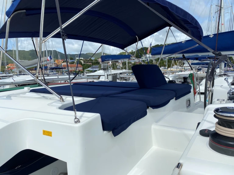 Catamarano a noleggio a Le Marin al miglior prezzo