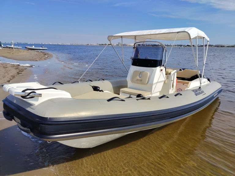 Noleggio Barca a motore con o senza skipper Karnic a Port-Camargue